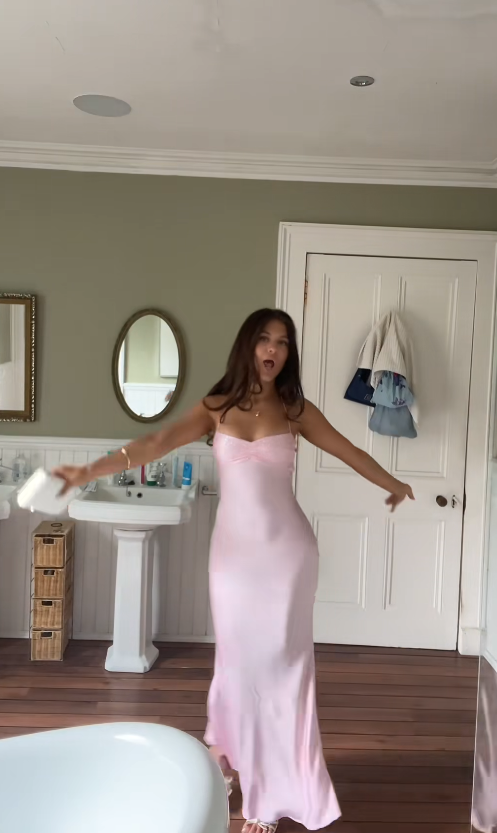 Chic Pink Wedding Guest Dress Spaghetti Straps Sheath Satin Long Evening Dress EW07837