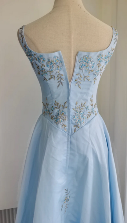 Robe longue de soirée en satin ornée de perles, ligne A, bretelles fines, pour invitée de mariage, couleur bleue chic EW07880