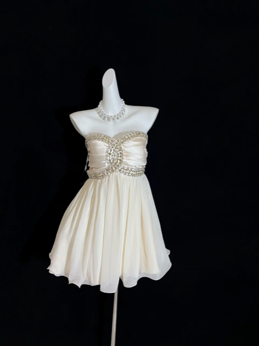 Chic Strapless Birthday Dress Sheath Chiffon Vacation Dress Champagne Short Prom Dress EW08967