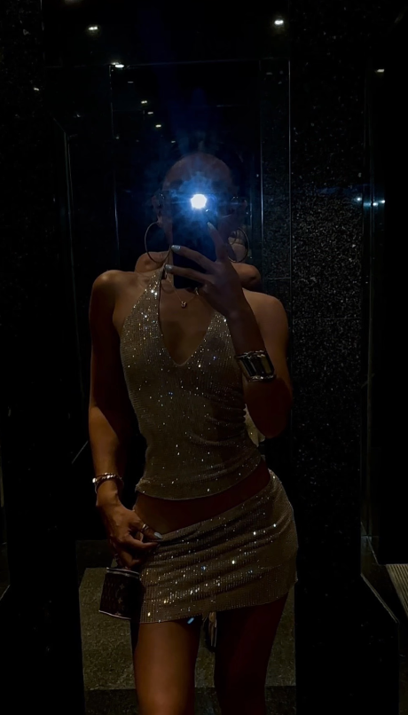 Chic Halter Two Piece Birthday Dress Sheath Chiffon Sequins Vacation Dress Champagne Short Prom Dress EW08968