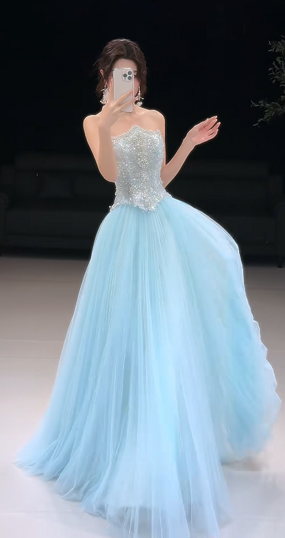 Élégante robe de bal bleu pâle sans bretelles en tulle, coupe trapèze, longue robe de soirée EW08976