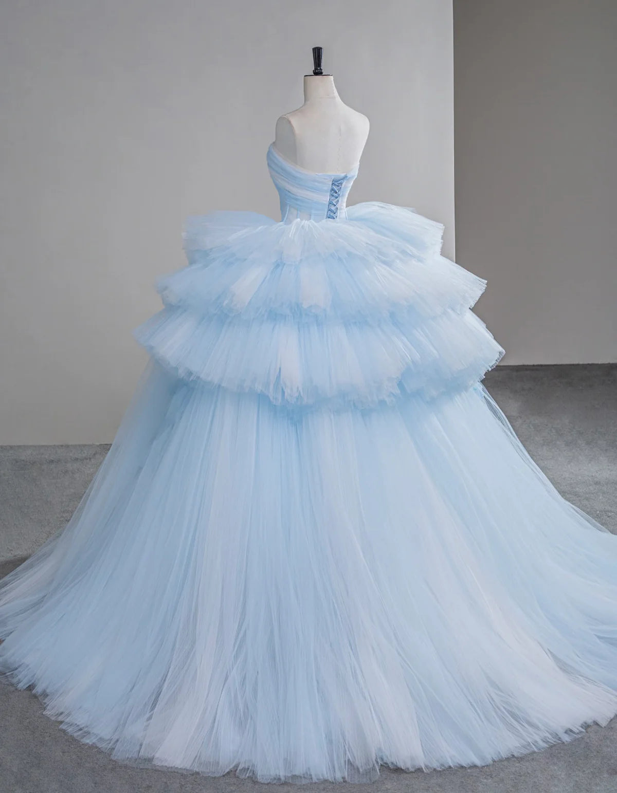 Blue Sweetheart Neck Ball Gown Tiered Tulle Long Prom Dresses, Blue Sweet 16 Dress EW097