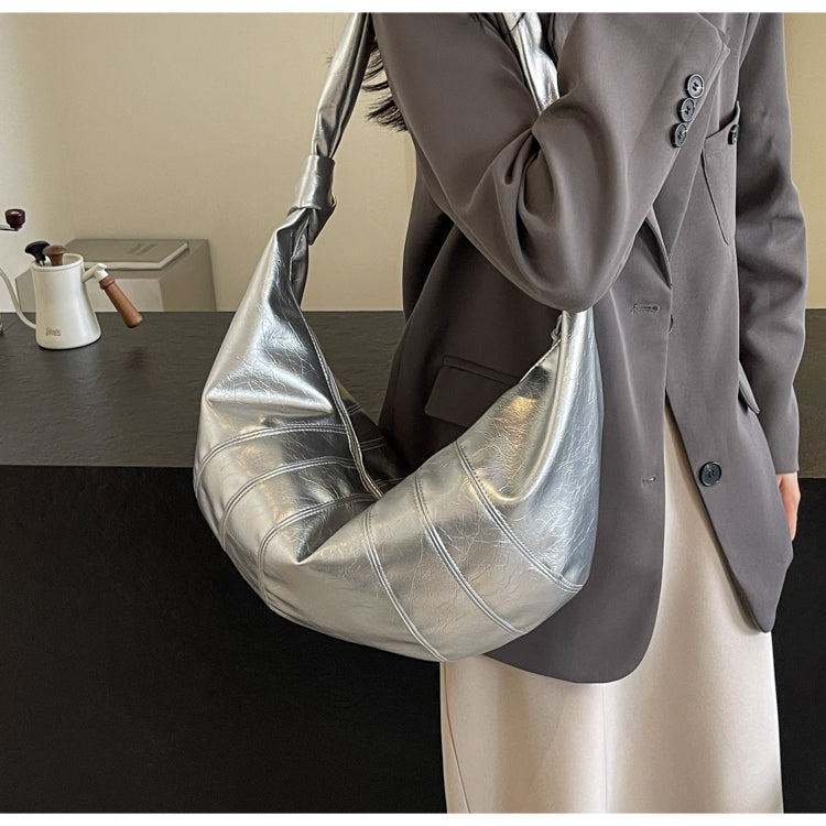 Fashion large capacity commuter messenger bag croissant ED0286
