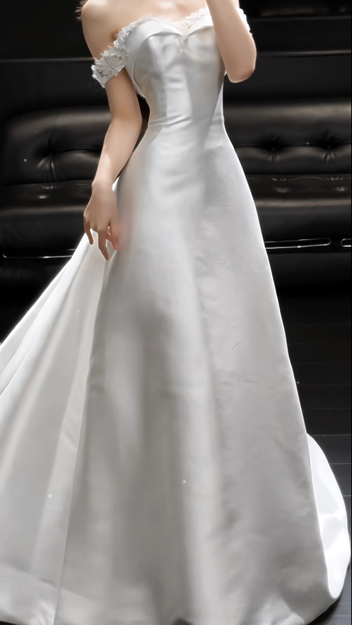 Satin Wedding Dress A-Line White Bridal Gown Sleeveless Off-shouder Bridal Dress WD0103