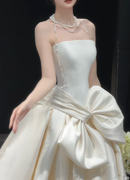 Robe de mariée en satin coupe trapèze couleur champagne, bustier sans manches avec nœud WD0106