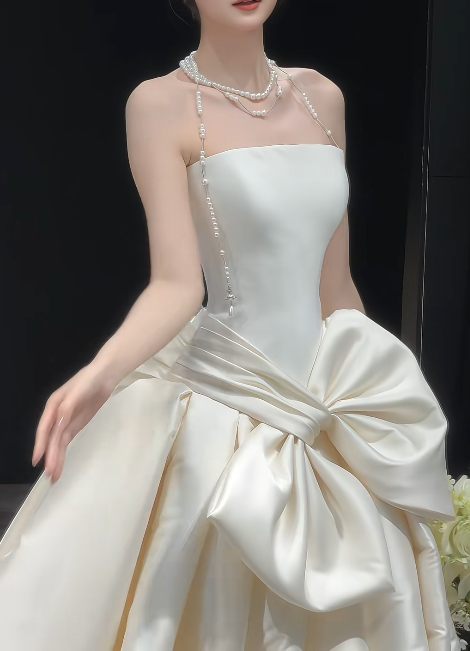 Satin Wedding Dress A-Line Champagne Bridal Gown Sleeveless Bow Strapless Bridal Dress WD0106