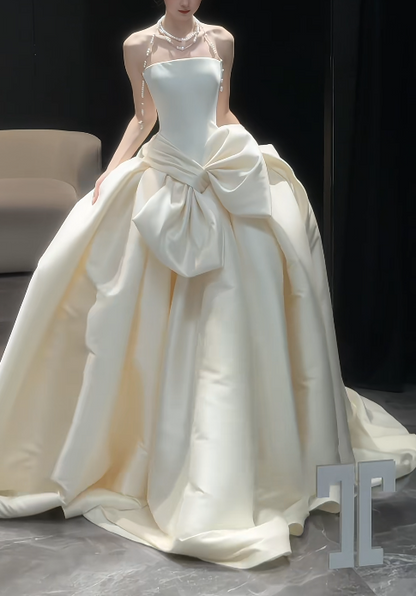 Robe de mariée en satin coupe trapèze couleur champagne, bustier sans manches avec nœud WD0106