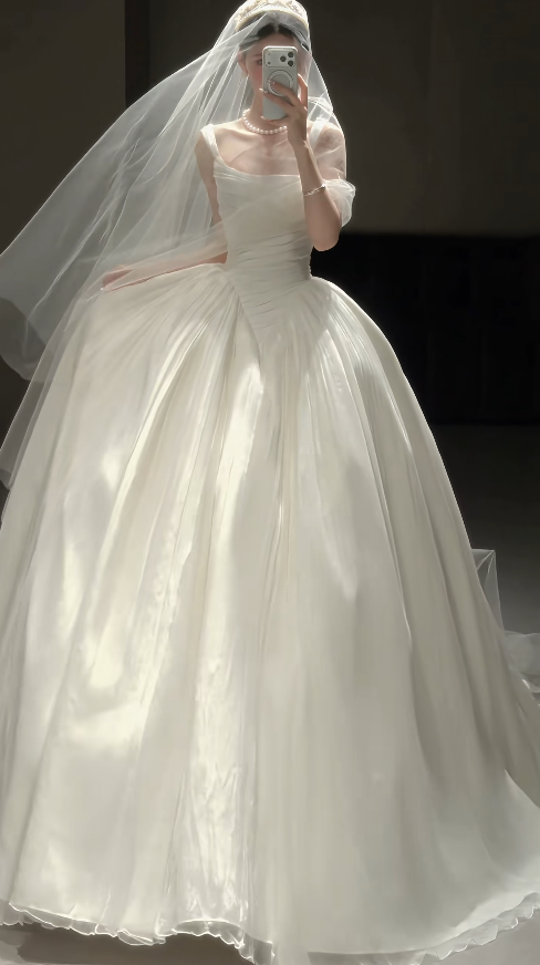 Organza Wedding Dress White Ball Gown Bridal Gown Sleeveless Straps Bridal Dress WD0109