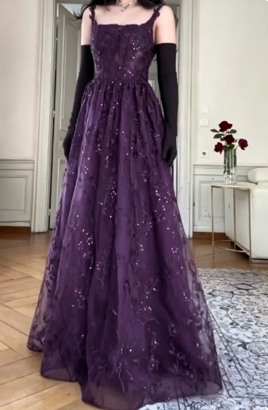 Elegantes Marineblaues A-Linie Spaghettiträger Tüll Stickerei Applikation Langes Ballkleid Abendkleid ED01797
