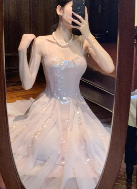 Wunderschönes dunkelolivgrünes herzförmiger Ausschnitt A-Linie Satin Tüll Kurzes Ballkleid Homecoming-Kleid ED02575