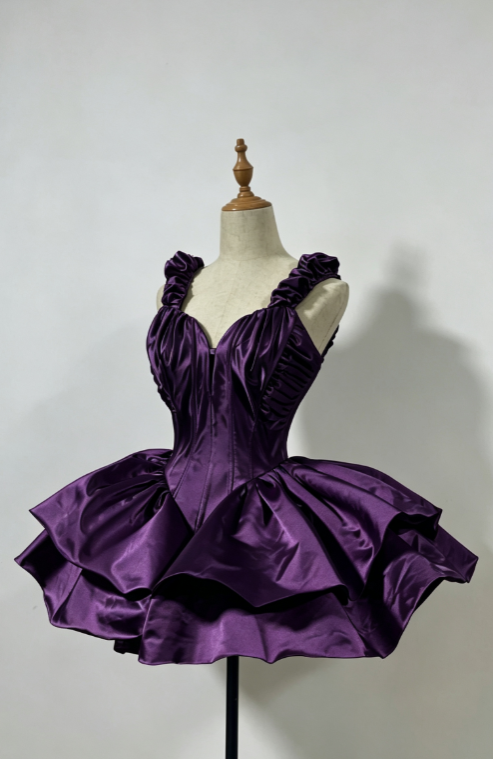 Wunderschönes dunkelolivgrünes herzförmiger Ausschnitt A-Linie Satin Tüll Kurzes Ballkleid Homecoming-Kleid ED02575