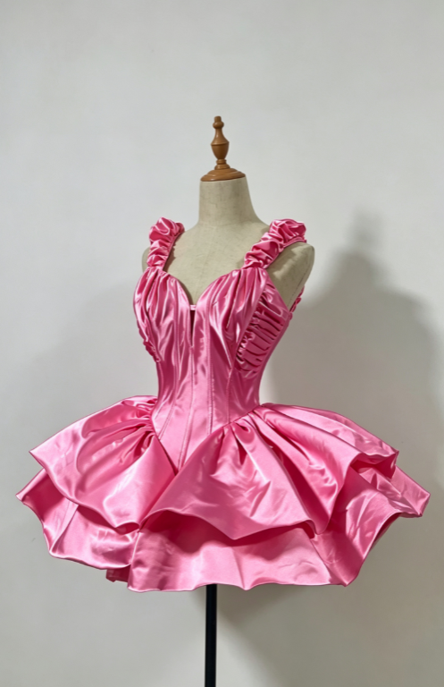 Wunderschönes dunkelolivgrünes herzförmiger Ausschnitt A-Linie Satin Tüll Kurzes Ballkleid Homecoming-Kleid ED02575