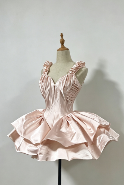 Wunderschönes dunkelolivgrünes herzförmiger Ausschnitt A-Linie Satin Tüll Kurzes Ballkleid Homecoming-Kleid ED02575