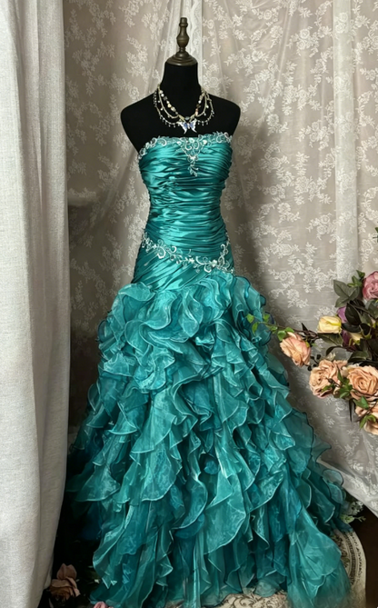 Vintage Sheath Grape Long Prom Dresses Tiered Tulle Strapless Quinceanera Dresses Sweet 16 Dresses ED05490