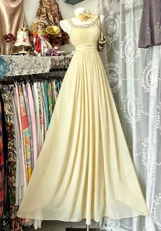 Chic Sheath Long Prom Dresses Chiffon Black Evening Gowns Straps Sleeveless Birthday Dresses ED05774