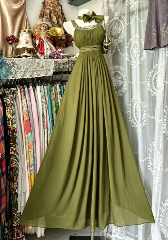 Chic Sheath Long Prom Dresses Chiffon Black Evening Gowns Straps Sleeveless Birthday Dresses ED05774