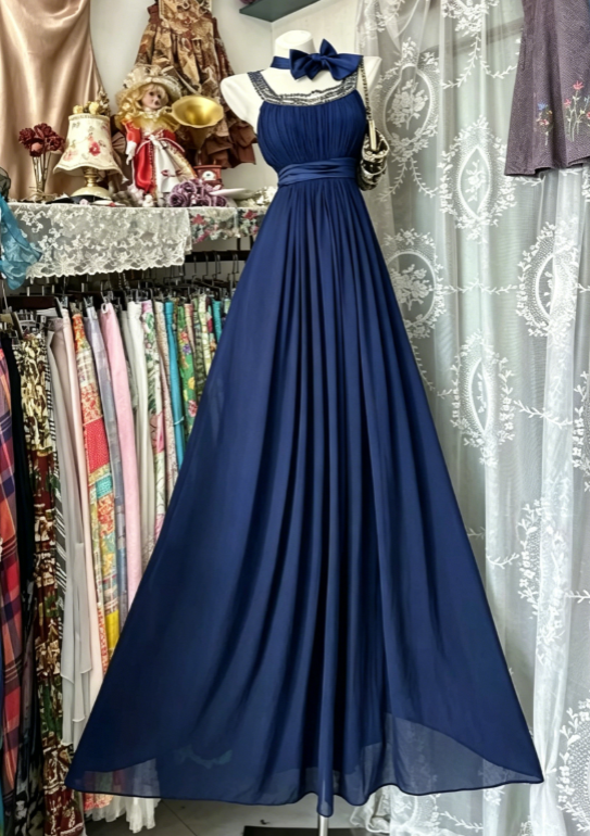 Chic Sheath Long Prom Dresses Chiffon Black Evening Gowns Straps Sleeveless Birthday Dresses ED05774
