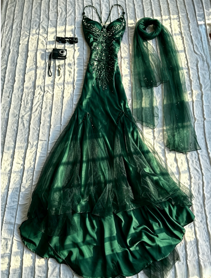 Wunderschönes dunkelolivgrünes herzförmiger Ausschnitt A-Linie Satin Tüll Kurzes Ballkleid Homecoming-Kleid ED02575