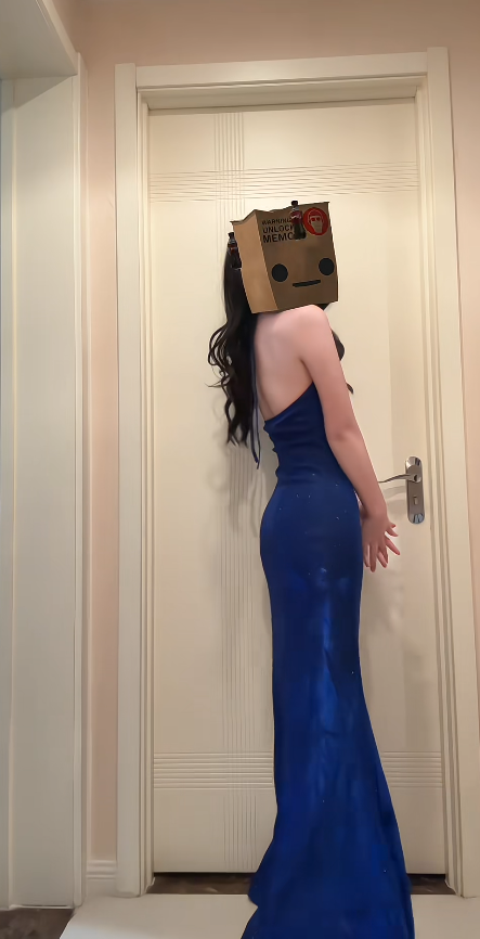 Chic Sheath Navy Blue Long Prom Dresses Satin V-Neck Evening Dresses Sleeveless Birthday Dresses ED05918