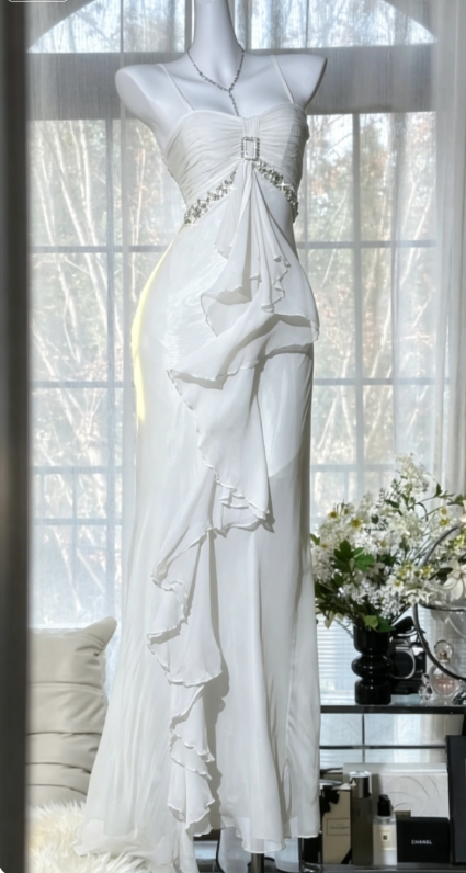 Wunderschönes dunkelolivgrünes herzförmiger Ausschnitt A-Linie Satin Tüll Kurzes Ballkleid Homecoming-Kleid ED02575