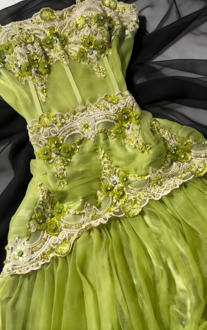 Robe de bal longue verte élégante, ornée d'appliques en tulle et de bretelles, coupe trapèze, référence ED07239