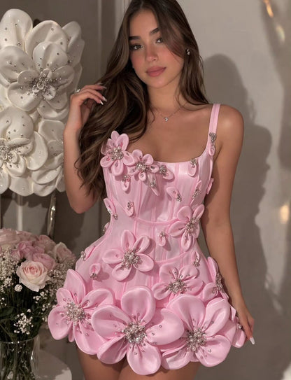 Niedliches rosa Satin-Abendkleid mit Spaghettiträgern, 3D-Applikationen, ärmellos, kurzes Geburtstagskleid ED07331
