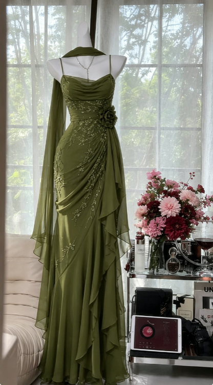 Jolie robe de soirée longue en mousseline de soie à fines bretelles et perles, bordeaux, robe de bal ED08174