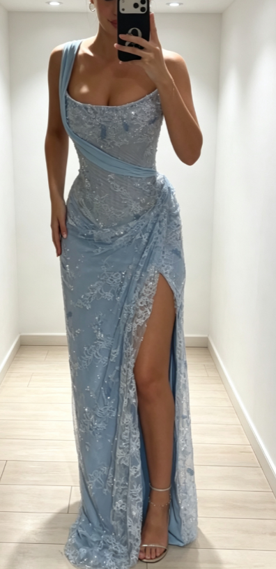 Elegantes, schulterfreies Etui-Abendkleid aus Spitze mit Applikationen, blaues Ballkleid ED08454