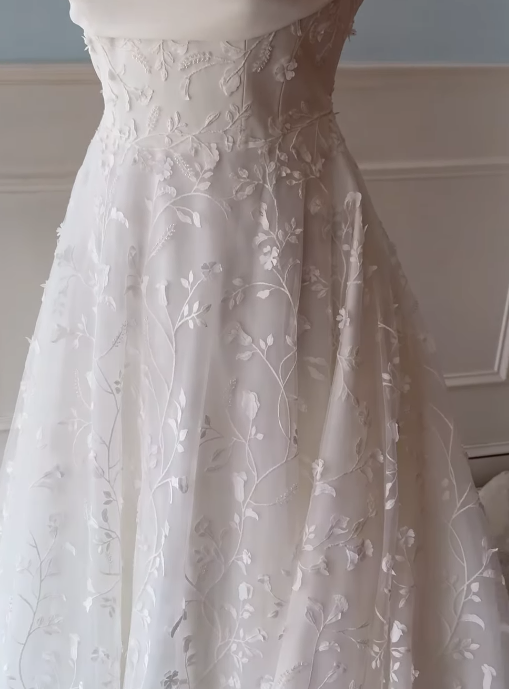 Elegant White Wedding Dress A-Line Tulle Bridal Dress  ED10076