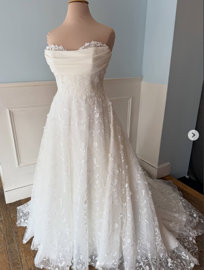Elegant White Wedding Dress A-Line Tulle Bridal Dress  ED10076