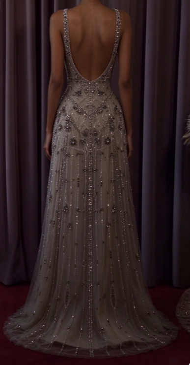 Robe de soirée chic blanche en mousseline perlée coupe trapèze ED10198