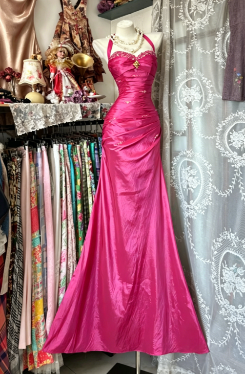 Vintage Halter Sheath Long Prom Dresses Beaded Satin Blue Evening Dresses Sleeveless Birthday Dresses EP05396