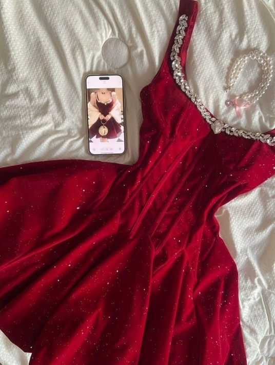 Cute Burgundy A-Line Short Christmas Dresses Velvet Diamonds Straps Birthday Dresses Sleeveless Party Dresses EP06027