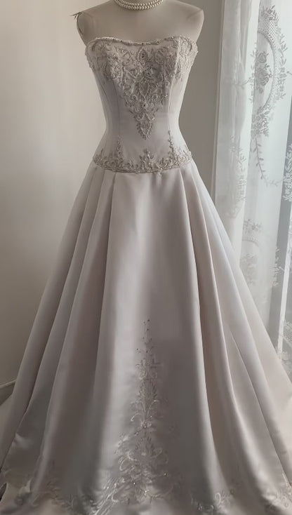 Chic Strapless White Bridal Gown A-Line Satin Wedding Dress ED11598