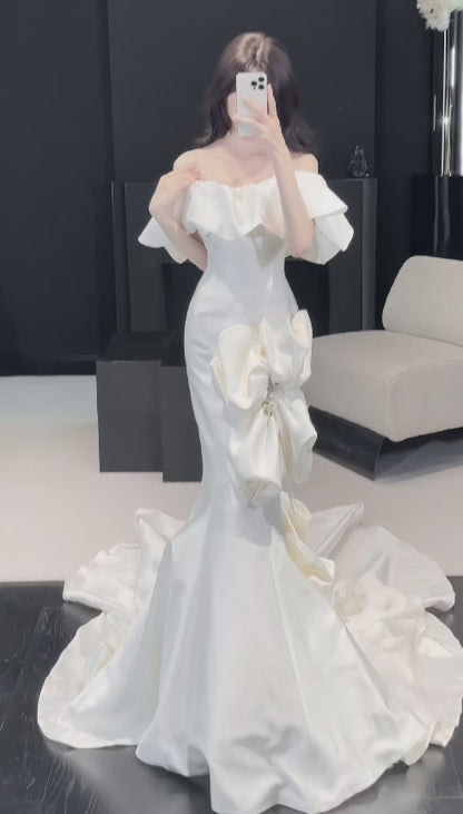 Elegant Mermaid Satin Wedding Dress White Bridal Gown ED12044